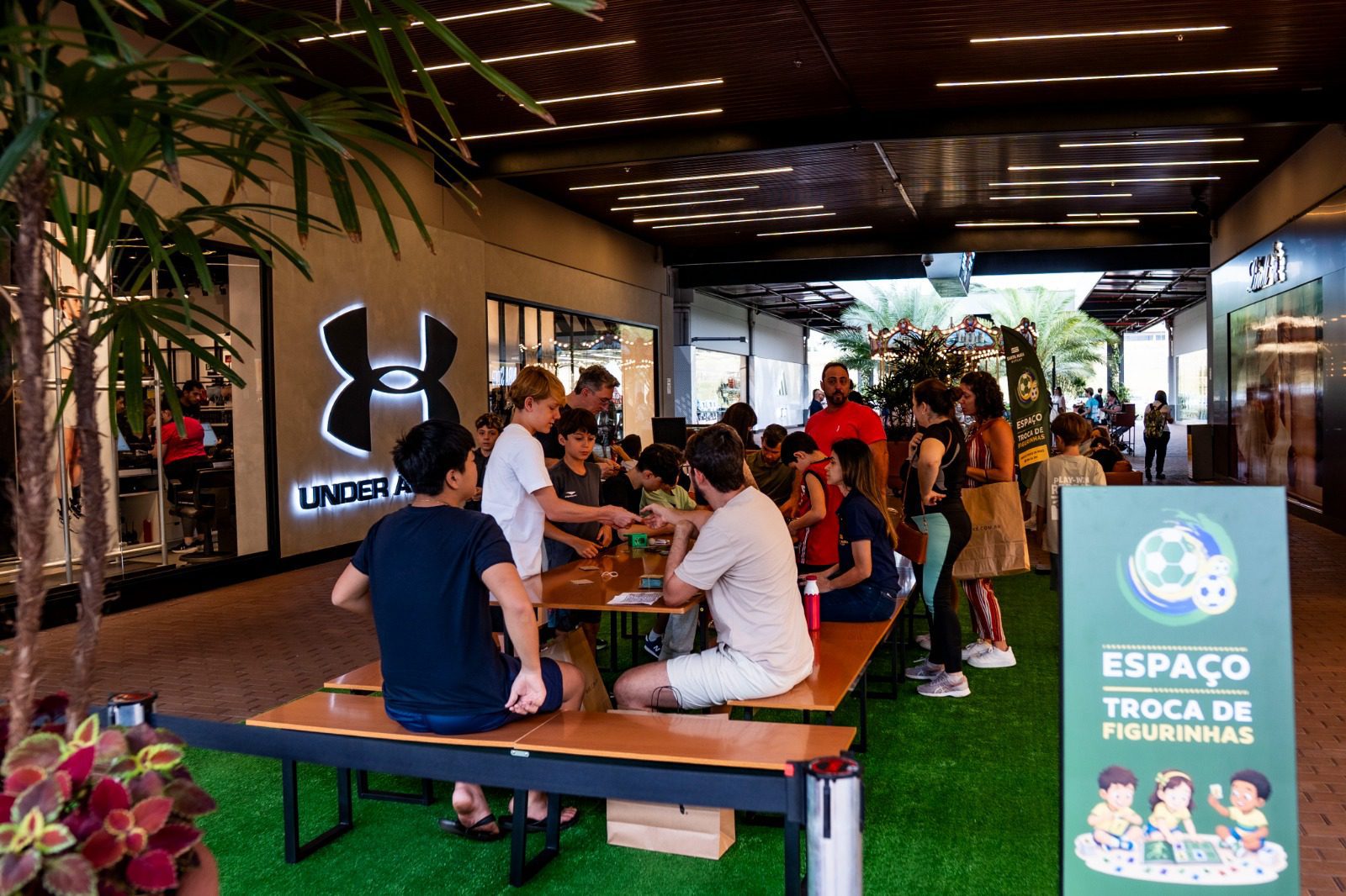 espaço troca figurinhas da copa santa maria outlet cravinhos rp 2026
