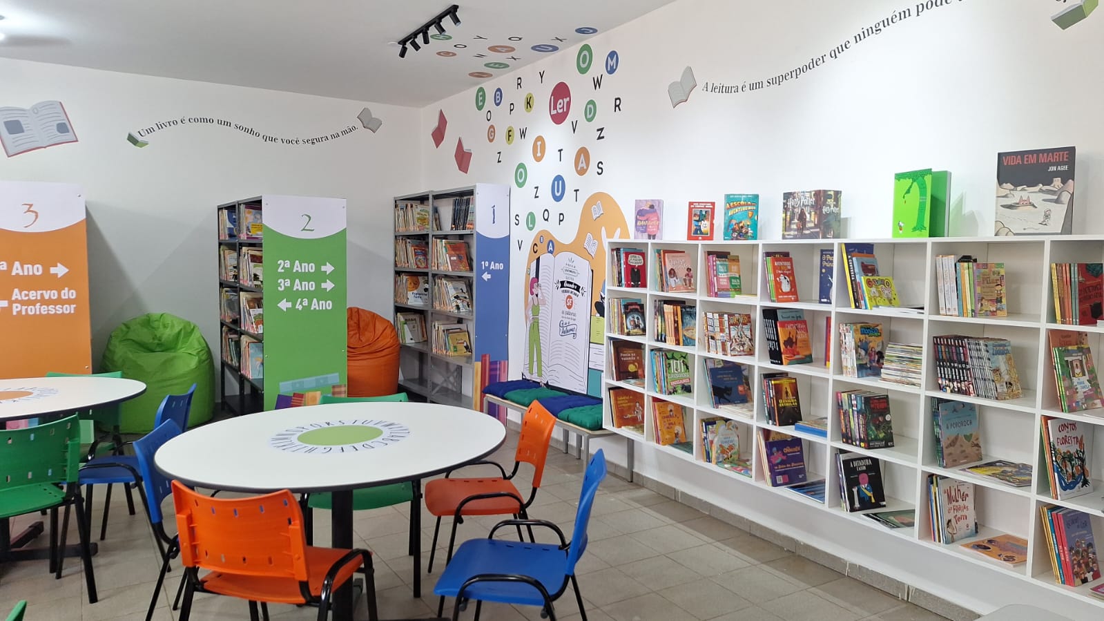 Fundação do Livro e Leitura revitaliza sala de leitura em escola municipal de Ribeirão Preto 2026 (3)