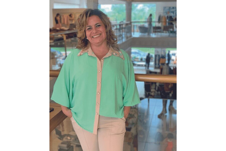 Amiga que todos gostariam de ter: Danielle Del Papa, na J. Roberto Moveis e Decorações