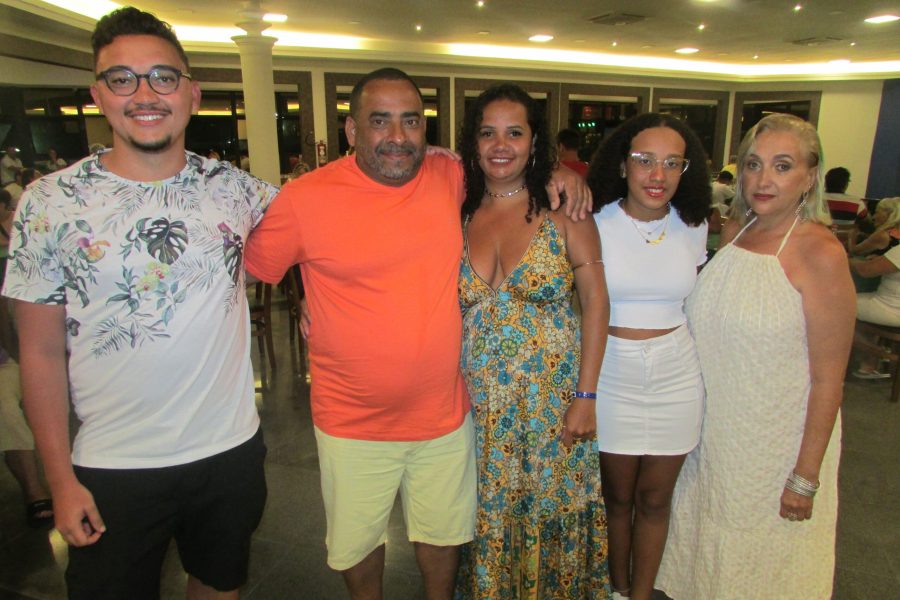 Arthur Morlin de Oliveira, Djalma Alves Vieira Junior, Ynajá de Oliveira, Yasmin de Paula Oliveira Vieira e Magda Morlin de Oliveira
