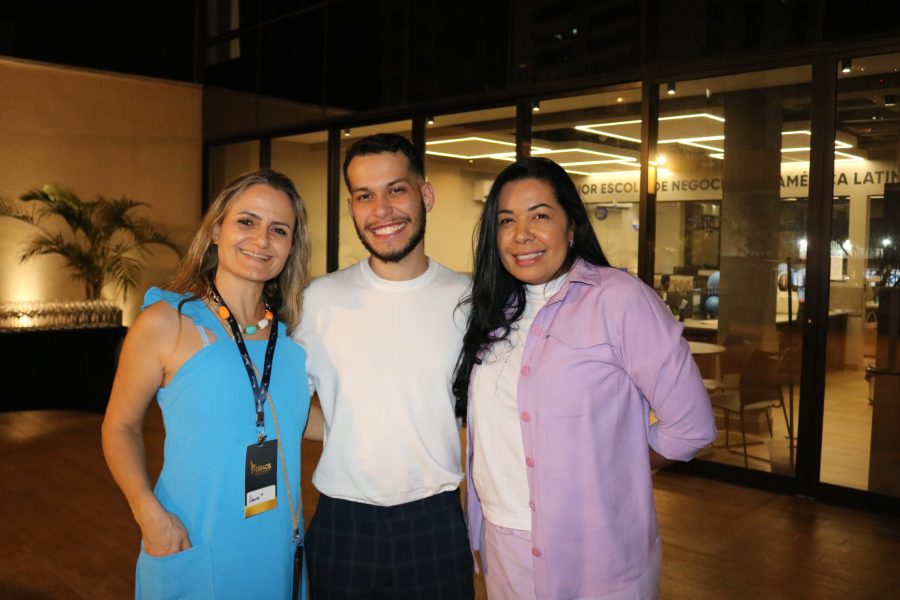 Adriana, Gabriel Gregolleto e Renata Resende. (Divulgação)