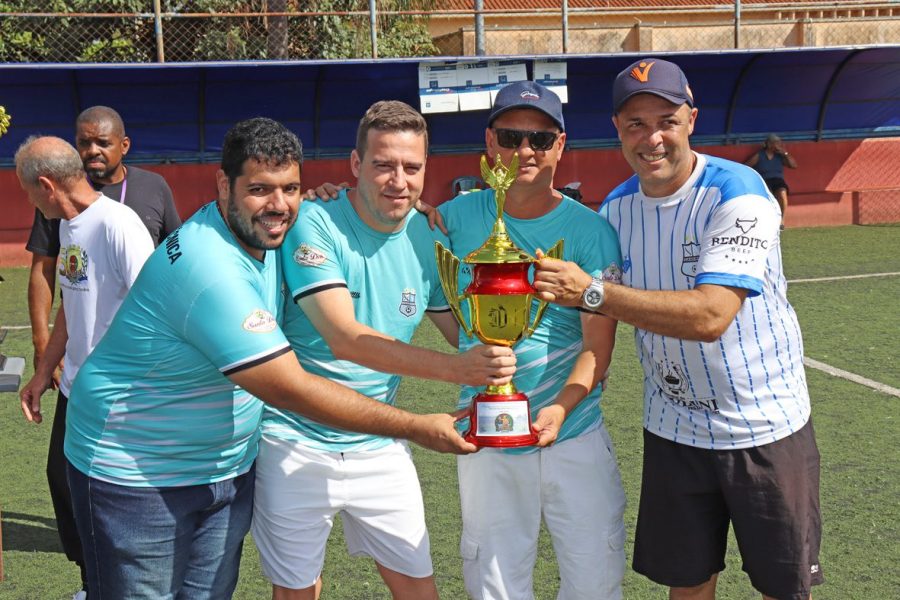 Melhor técnico Fernando Bernardo (Camorra). (Divulgação)