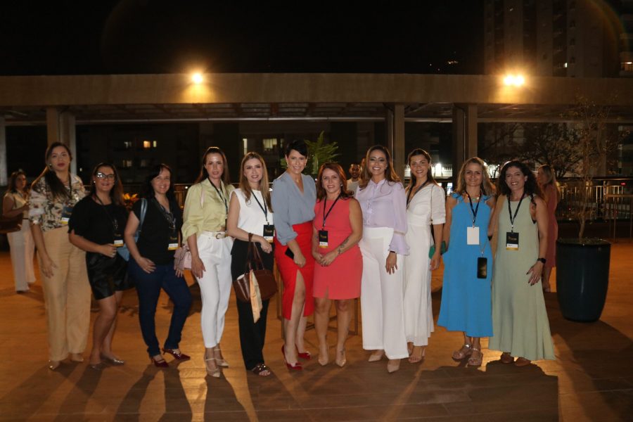 Luciana Prates e Rara Mulheres. (Divulgação)