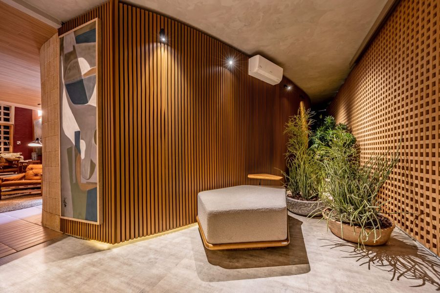 O arquiteto Ricardo Dorascenzi também investiu na parceria com o Mundo Robusti para enriquecer o projeto da “Recepção/Bilheteria”. (Foto: Fernando Patar)