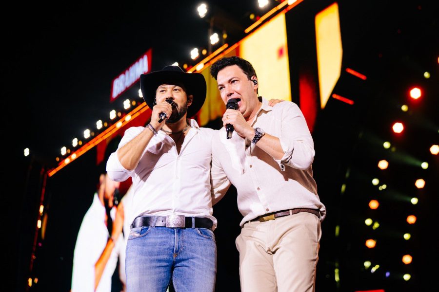 João Bosco & Vinícius abriram a última noite de Ribeirão Rodeo Music 2026 com músicas românticas. (Foto: @timedefoto)
